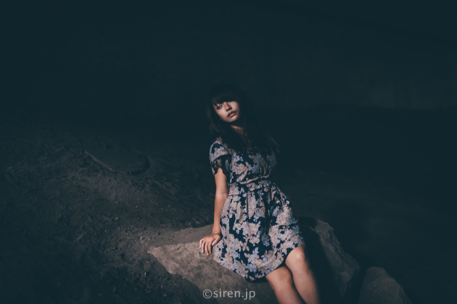 Series 04、写真 13 / 14